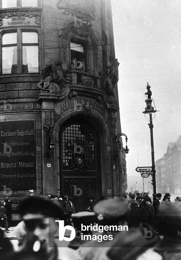 The Mossehaus during the January revolt, 1919