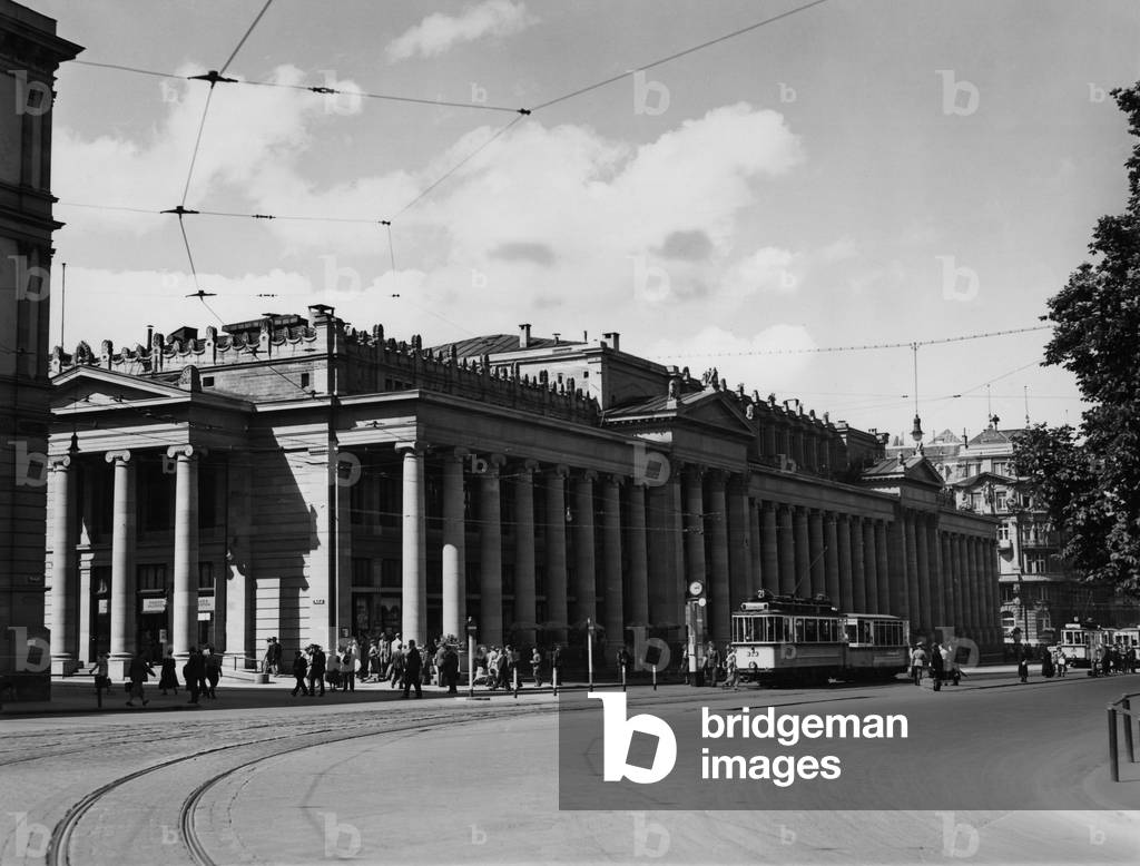 The Koenigsbau at the Schlossplatz in Stuttgart, 1939 (b/w photo)