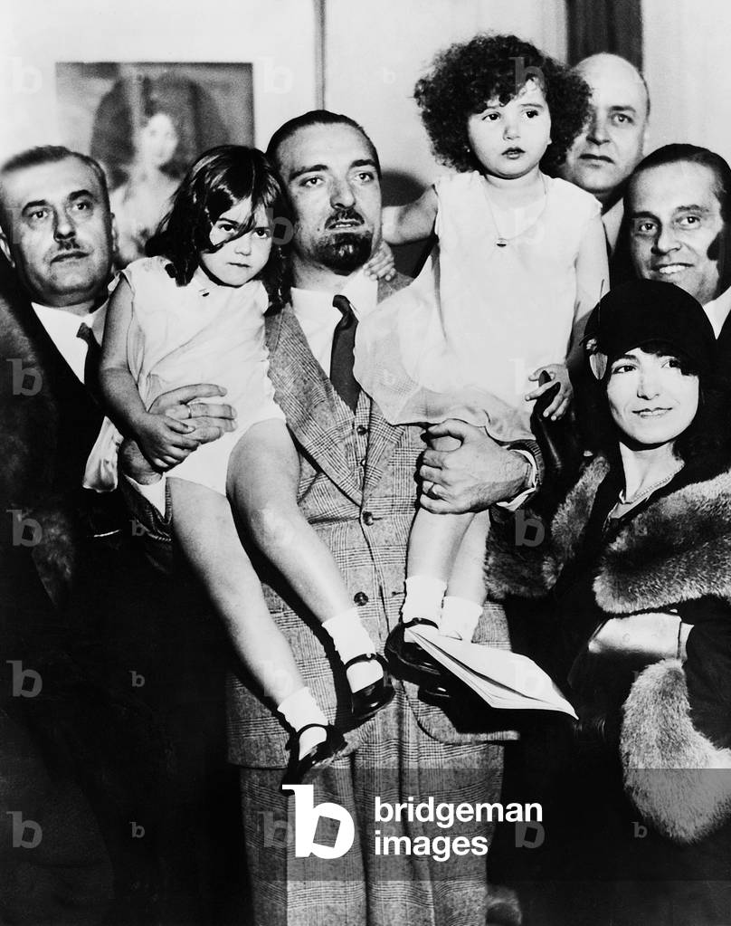 Dino Grandi with children, 1931 (b/w photo)