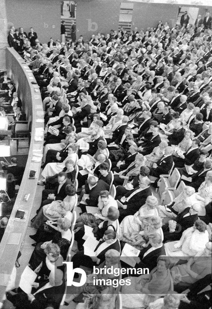 Reopening of the Munich National Theatre, 1963 (b/w photo)