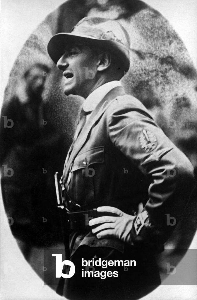 Gabriele D´ Annunzio (b/w photo)