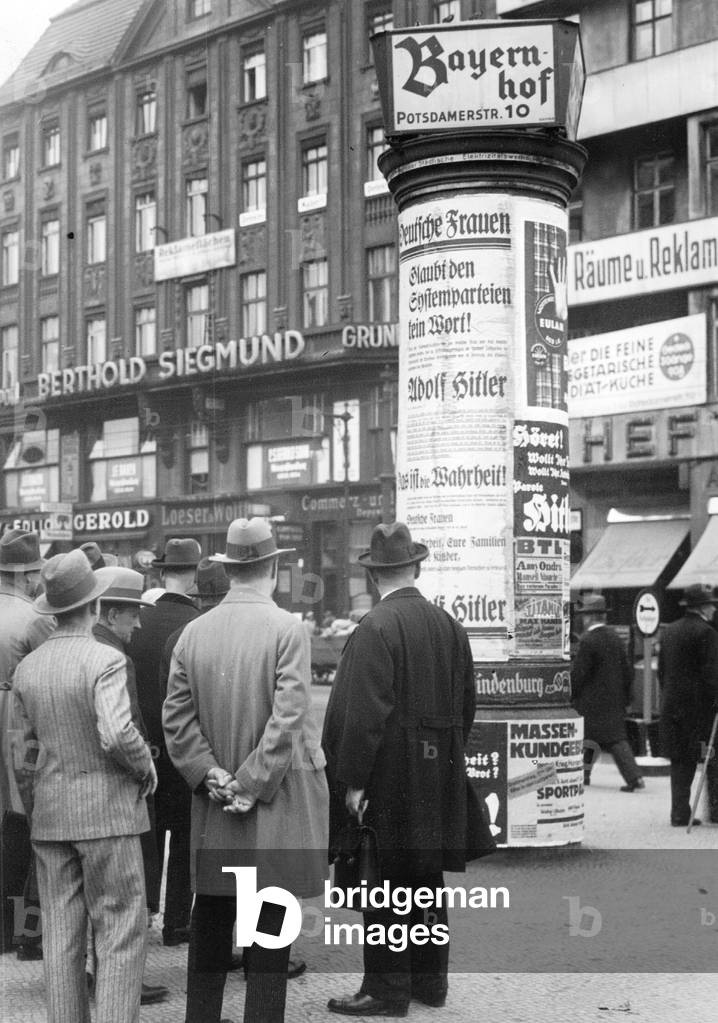 Election poster of the NSDAP, 1932 (b/w photo)