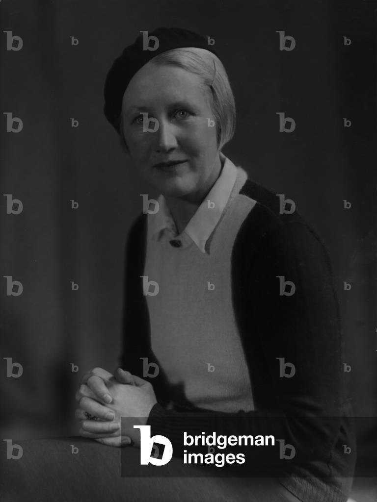 Portrait of a woman, 1935 (b/w photo)