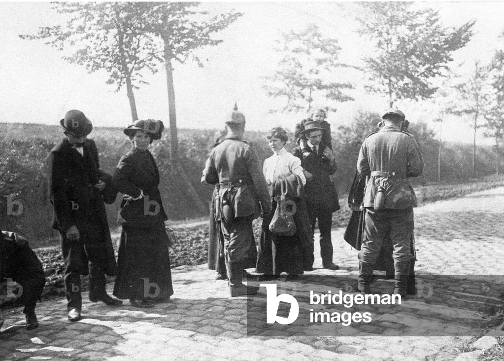 German soldiers monitor Belgians, 1914 (b/w photo)