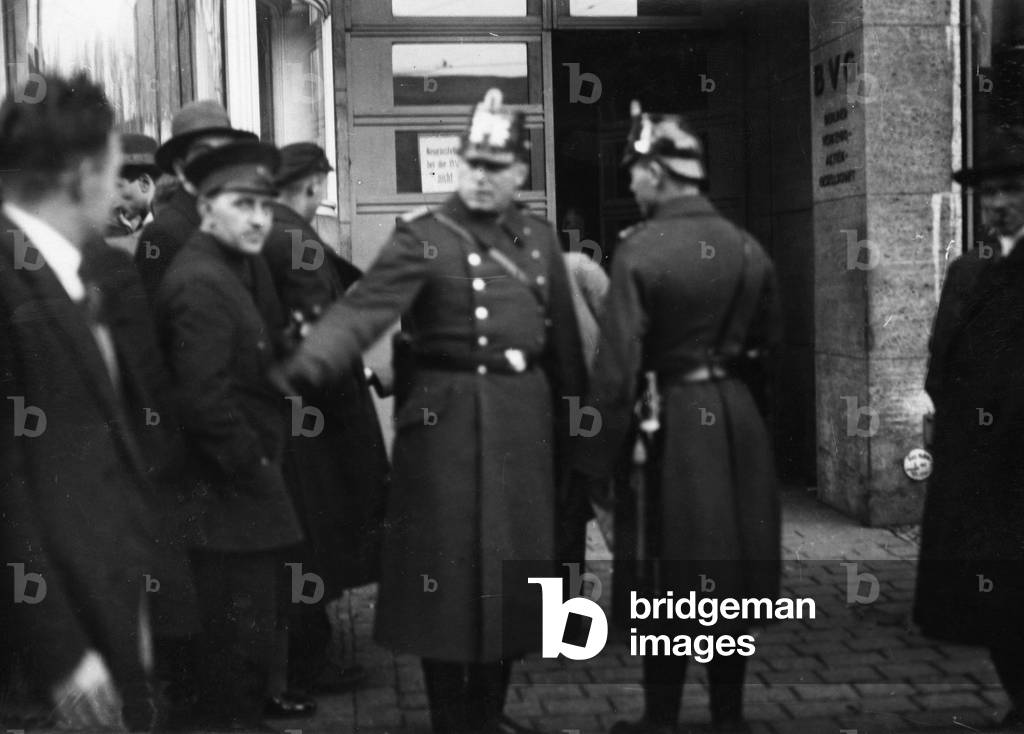 Strike of the Berlin Transportation Company, 1932 (b/w photo)