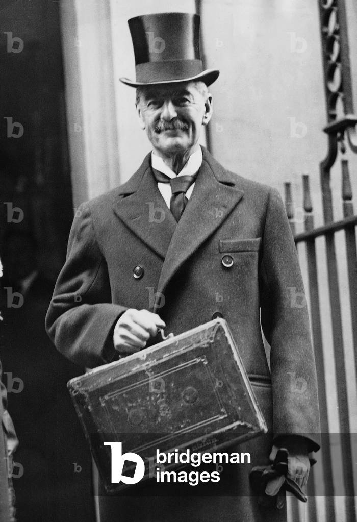 Arthur Neville Chamberlain presents the budget, 1936 (b/w photo)