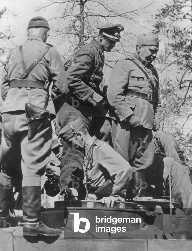 Finnish officers inspect tanks on the Eastern Front, 1944 (b/w photo)