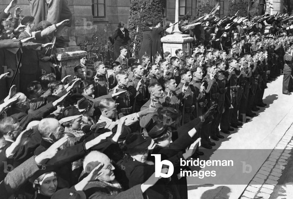 Swearing-in of Austrian troops on Adolf Hitler in Innsbruck, 1938