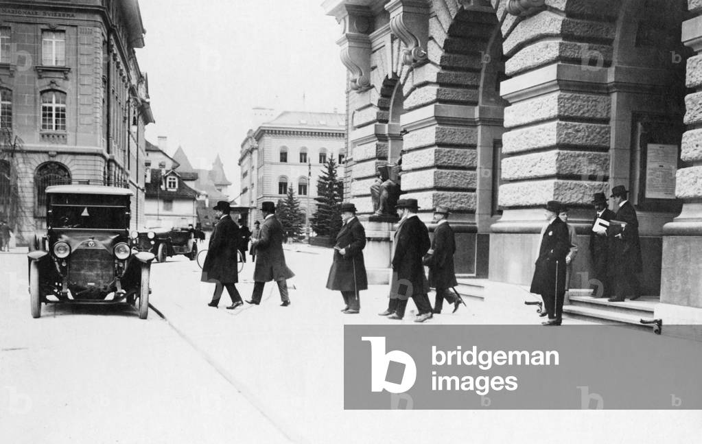 Members of the German delegation at the Bern Conference, 1918 (b/w photo)