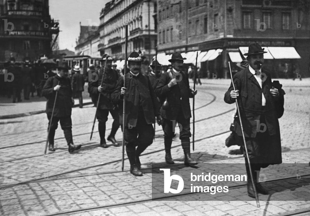 Mountaineers in Munich, 1921 (b/w photo)