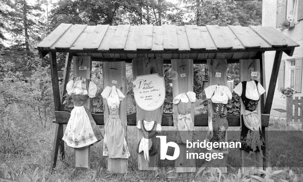 Drindl sale in Bavaria, 1971 (b/w photo)
