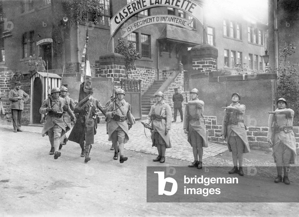 French soldiers leave their barracks in Mainz, 1929