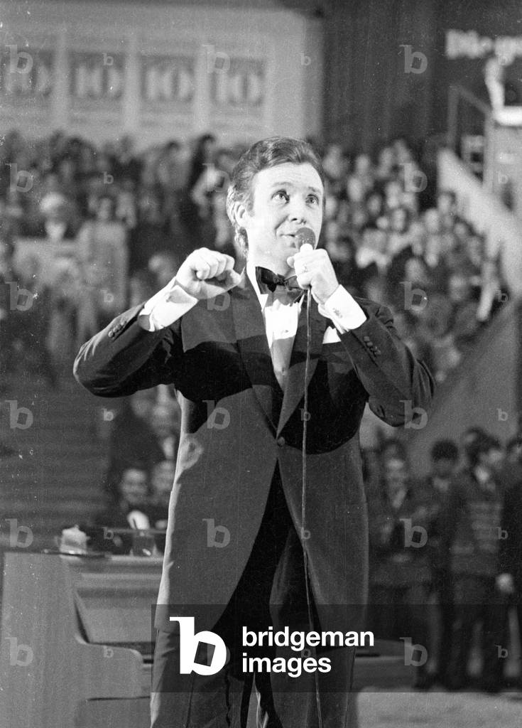 Peter Alexander at Circus Krone, 1969 (b/w photo)