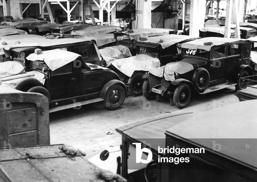 World economic crisis, view of a garage hall