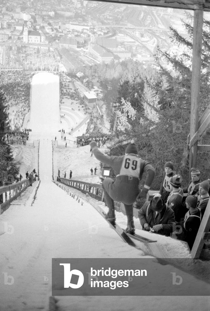 Four Hills Tournament 1963/64: individual jumping in Innsbruck, 1964 (b/w photo)