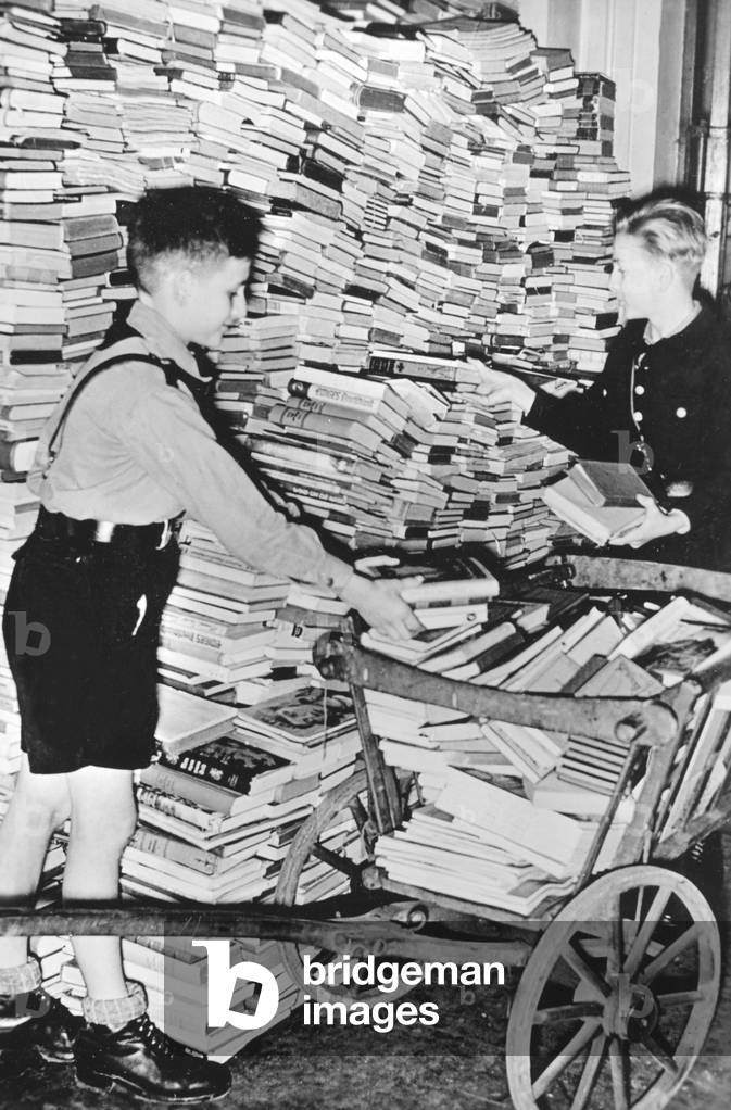 Collection of books, 1942 (b/w photo)