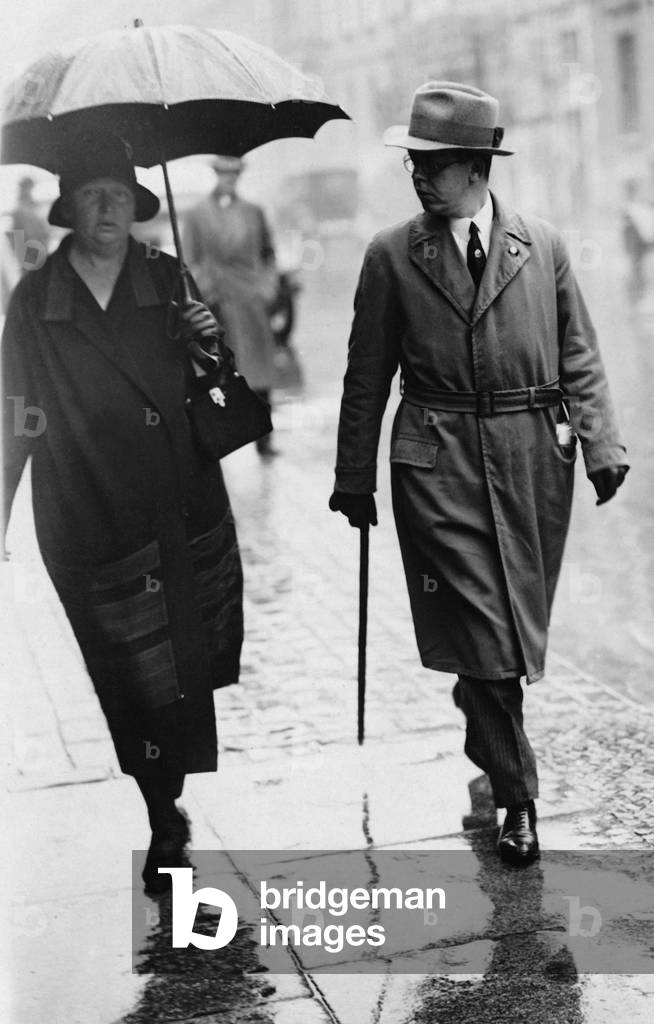 Louise Ebert with her son, 1929 (b/w photo)