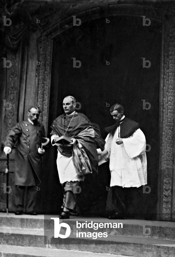 Michael von Faulhaber after the induction as Archbishop of Munich, 1917 (b/w photo)