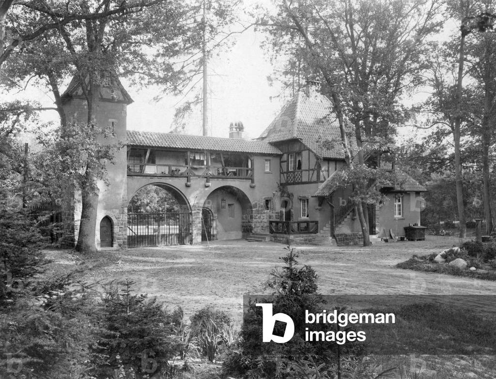 Gatehouse of the Hakeburg in Kleinmachnow near Berlin, 1909