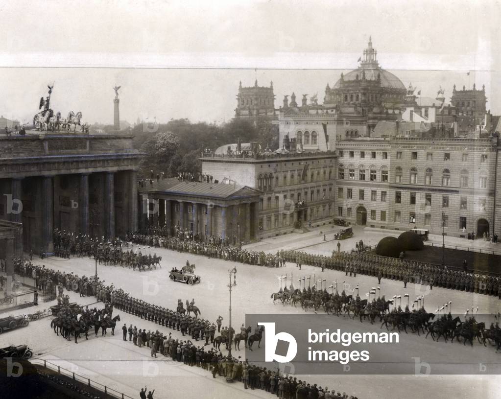 Entry of Paul von Hindenburg in Berlin, 1925