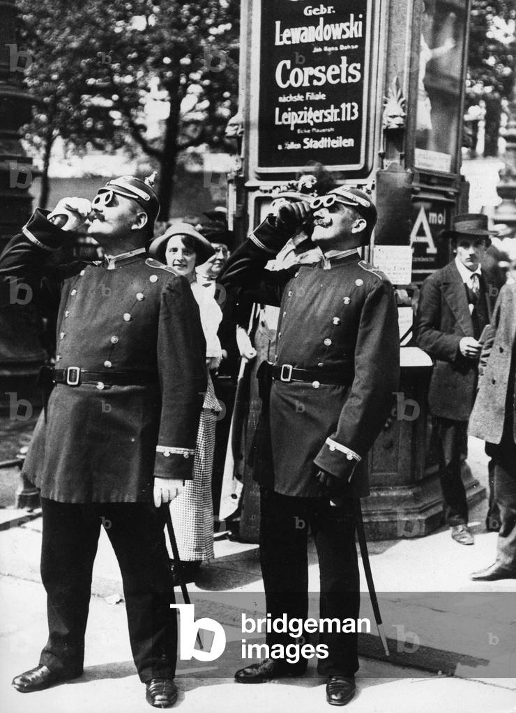 Policemen, 1914 (b/w photo)