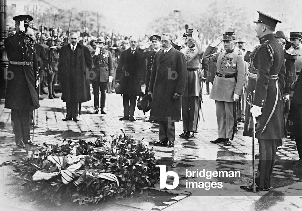 George v. and Ferdinand Foch in Paris, 1925 (b/w photo)
