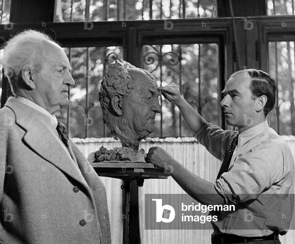 Arno Breker with Gerhart Hauptmann, 1942 (b/w photo)