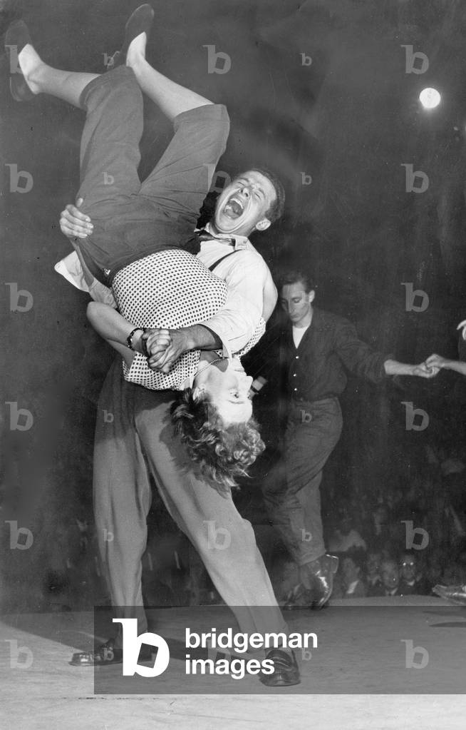 A dancing couple, 1952 (b/w photo)