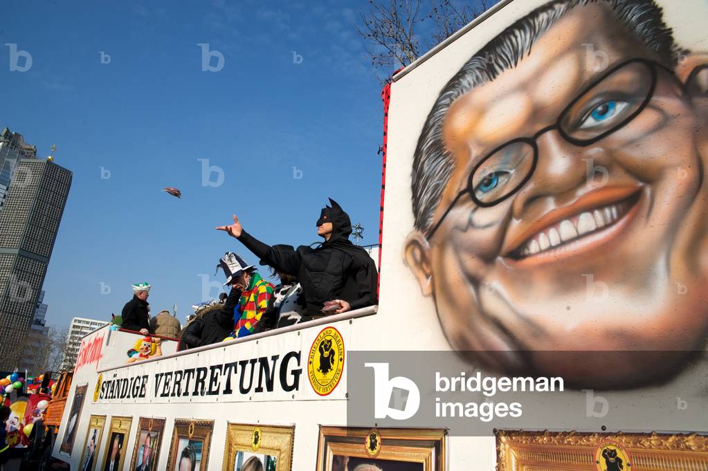 Carnival in Berlin, with a float for 'Staendige Vertretung',  a portrait Karl-Theodor zu Guttenberg, Berlin, 27th February 2011 (photo)