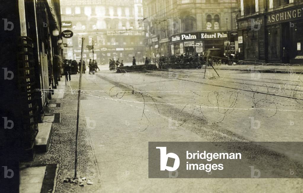 Barbed wire barrier in the Leipziger Strasse in Berlin, 1919