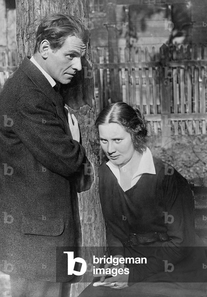 Alexander Moissi and Agnes Straub in 'Lonely People', 1920 (b/w photo)