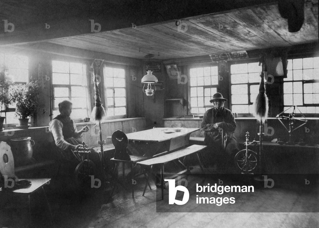 Living room in a Black Forest farmhouse (b/w photo)