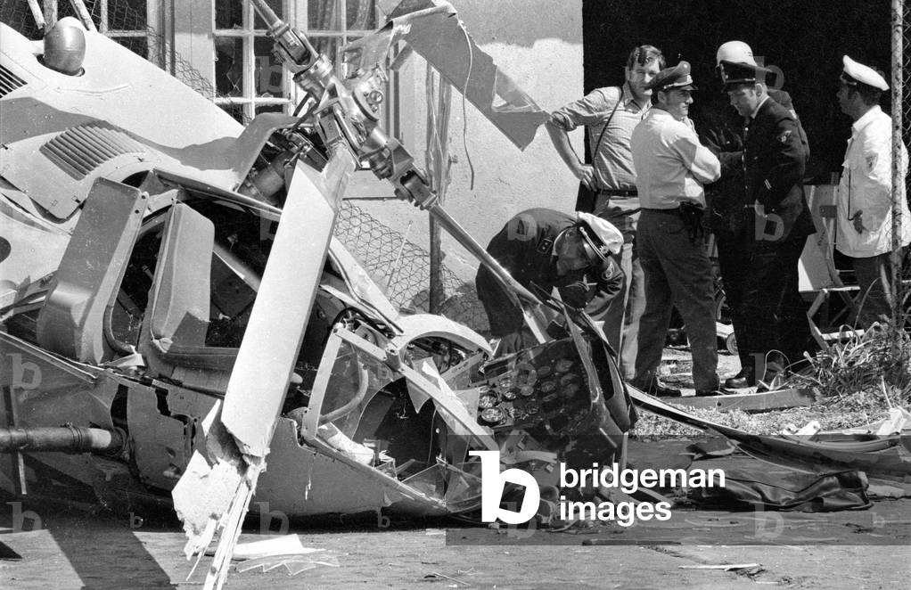 Helicopter crash in Allach, 1971 (b/w photo)