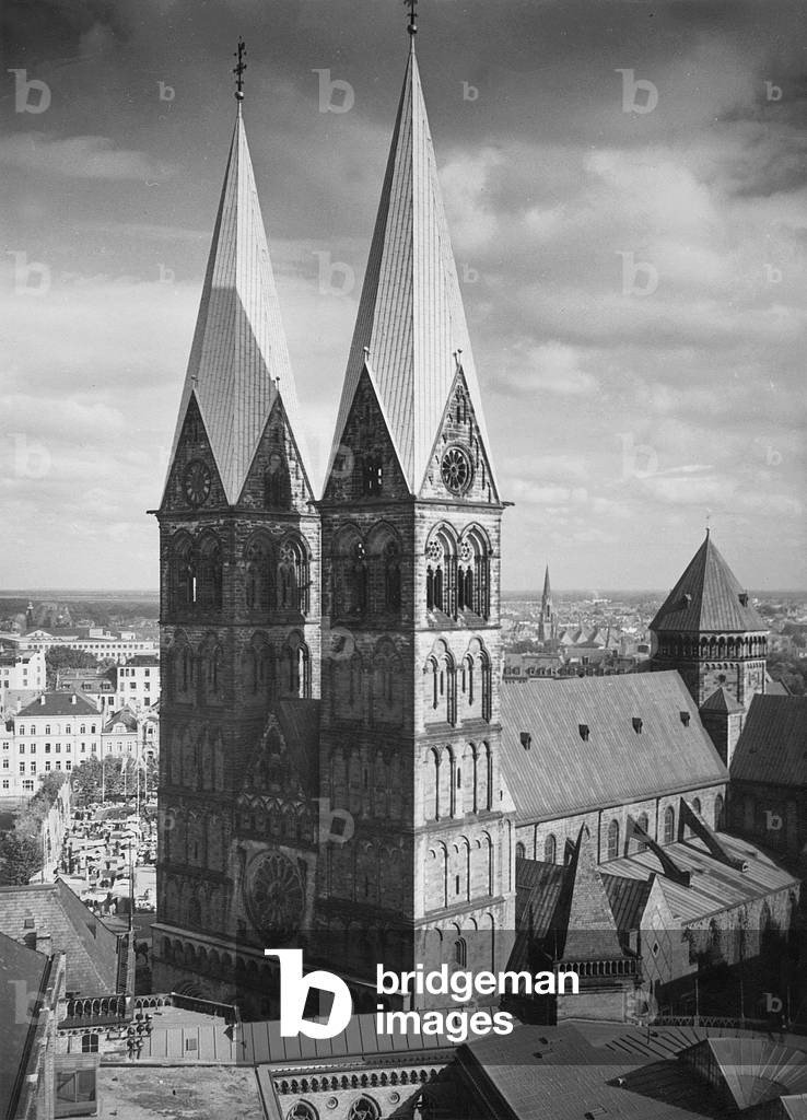 St. Petri Cathedral in Bremen, 1936 (b/w photo)