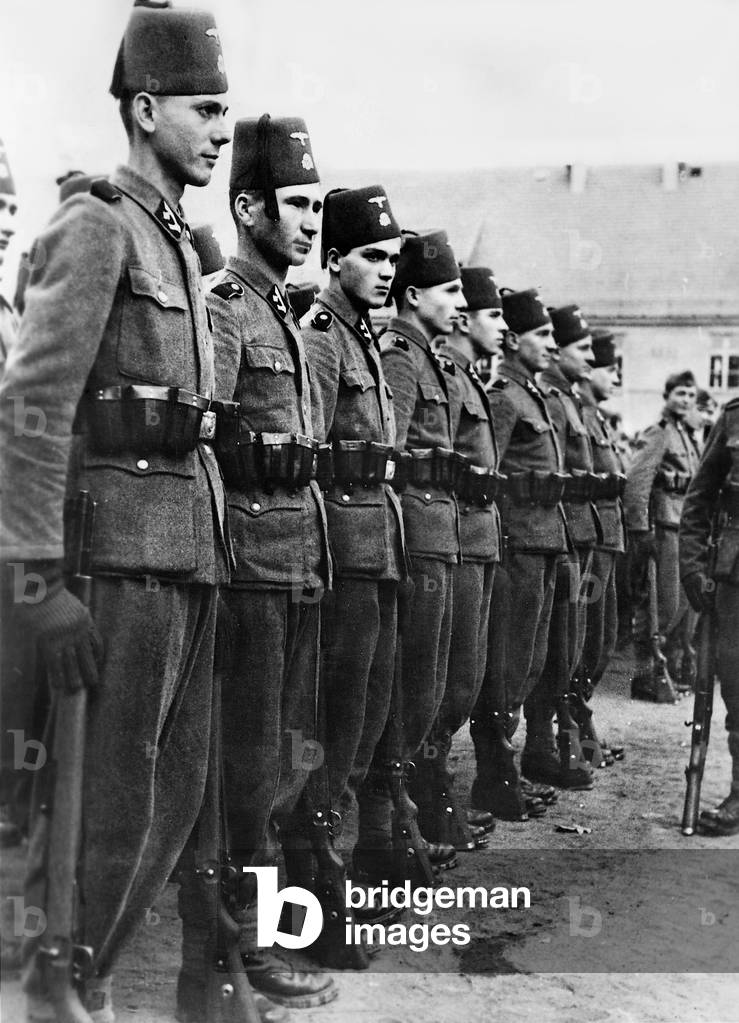 Bosnian soldiers of the weapon SS, 1943 (b/w photo)