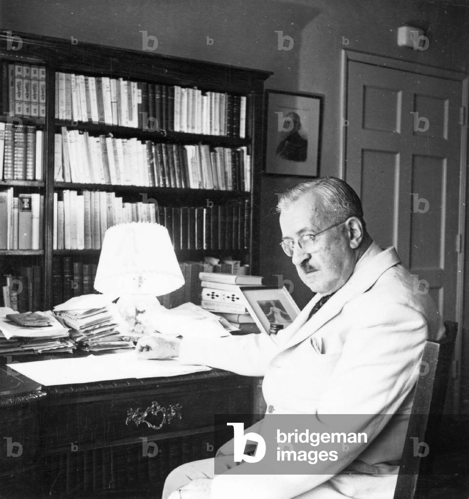 Heinrich Mann, 1943 (b/w photo)