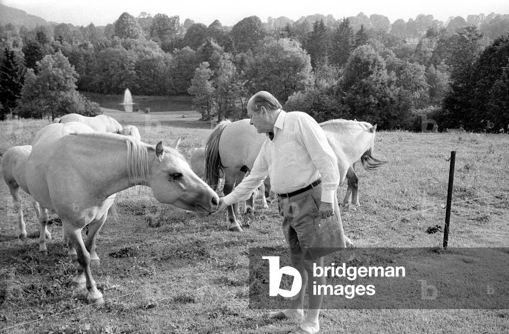 Carl Underberg on the Schwaerzenberg estate on Tegernsee lake, 1966 (b/w photo)