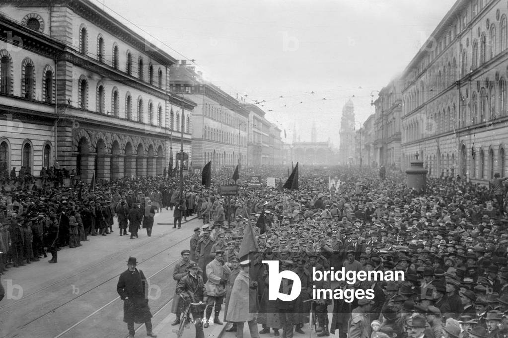 Military review of the Red Army in Munich, 1919 (b/w photo)