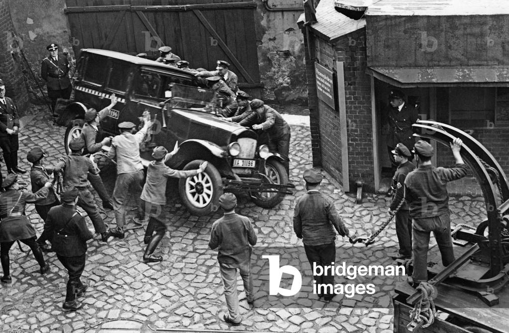 Exercise of the Technical Emergency Relief, 1934 (b/w photo)