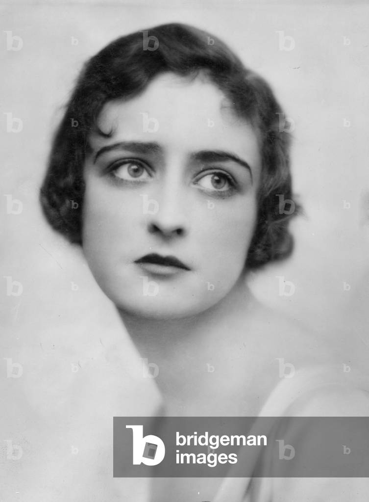 Portrait of a woman, 1920 (b/w photo)