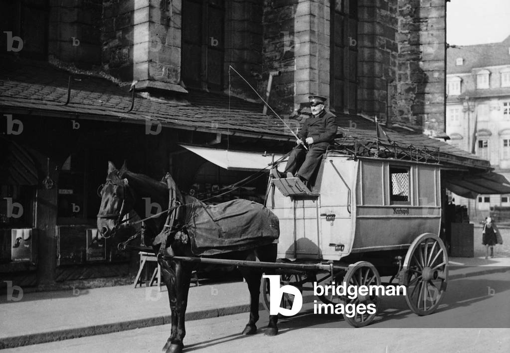 Parcel post carriage in Heidelberg, 1936 (b/w photo)
