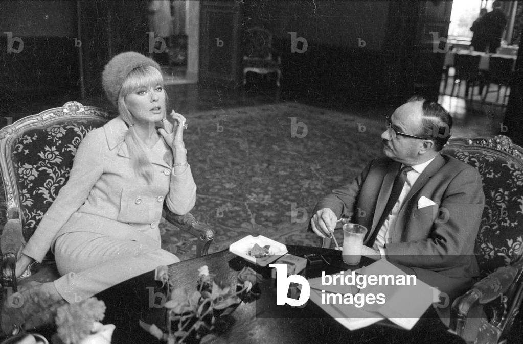 Elke Sommer in Berlin, 1966 (b/w photo)