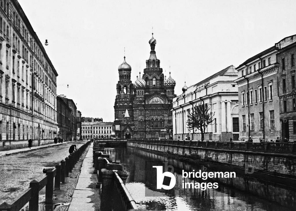 The Church of the Savior on Blood in Leningrad (b/w photo)