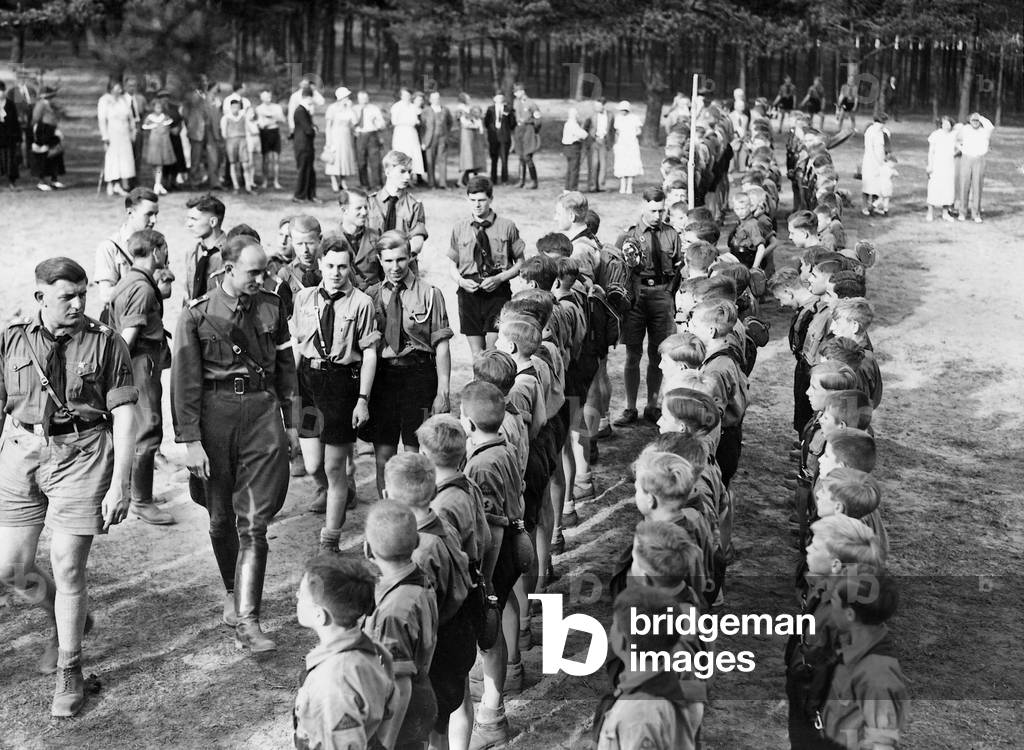 Erich Jahn inspects boys of the Deutsches Jungvolk (b/w photo)