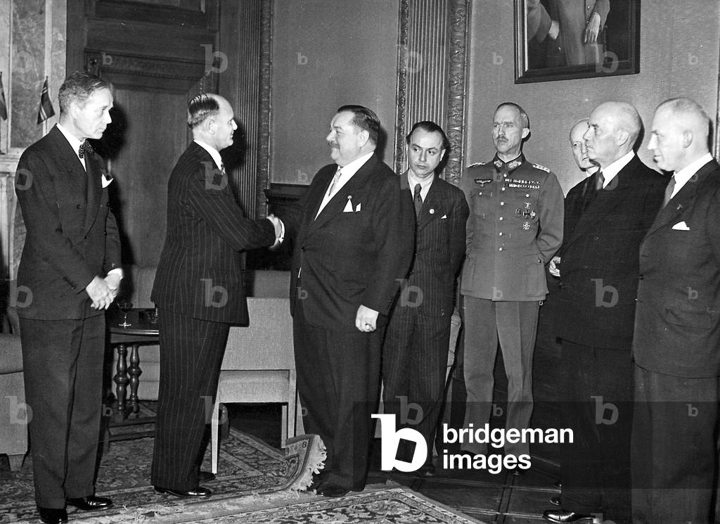 Reception to honor Heinrich George, 1943 (b/w photo)