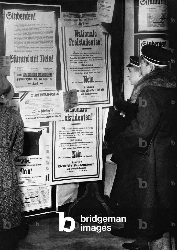 Student elections, 1927 (b/w photo)