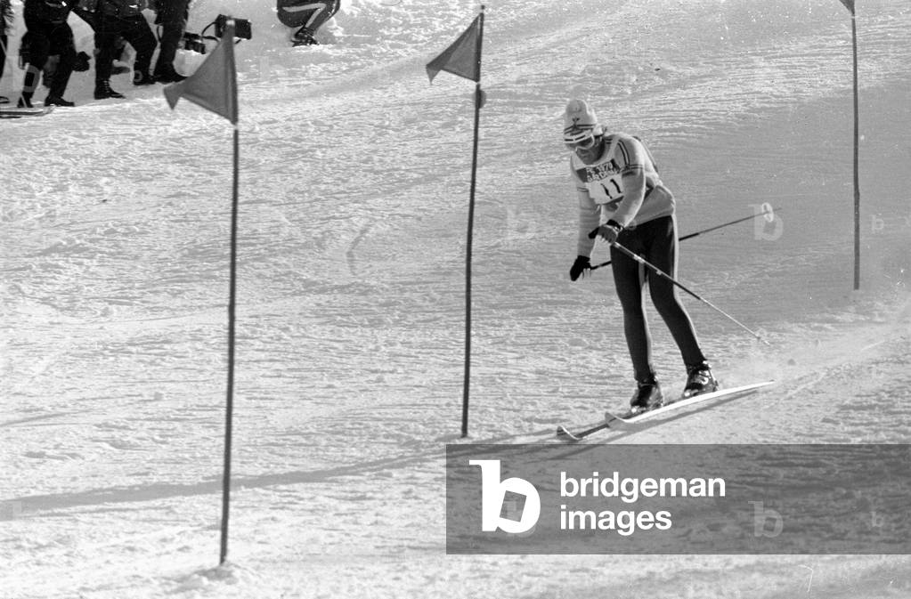 Slalom competition at the Alpine World Ski Championships in Val Gardena, 1970 (b/w photo)