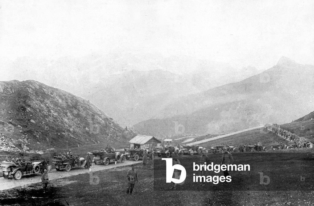 German troops on the front in the Alps, 1917 (b/w photo)