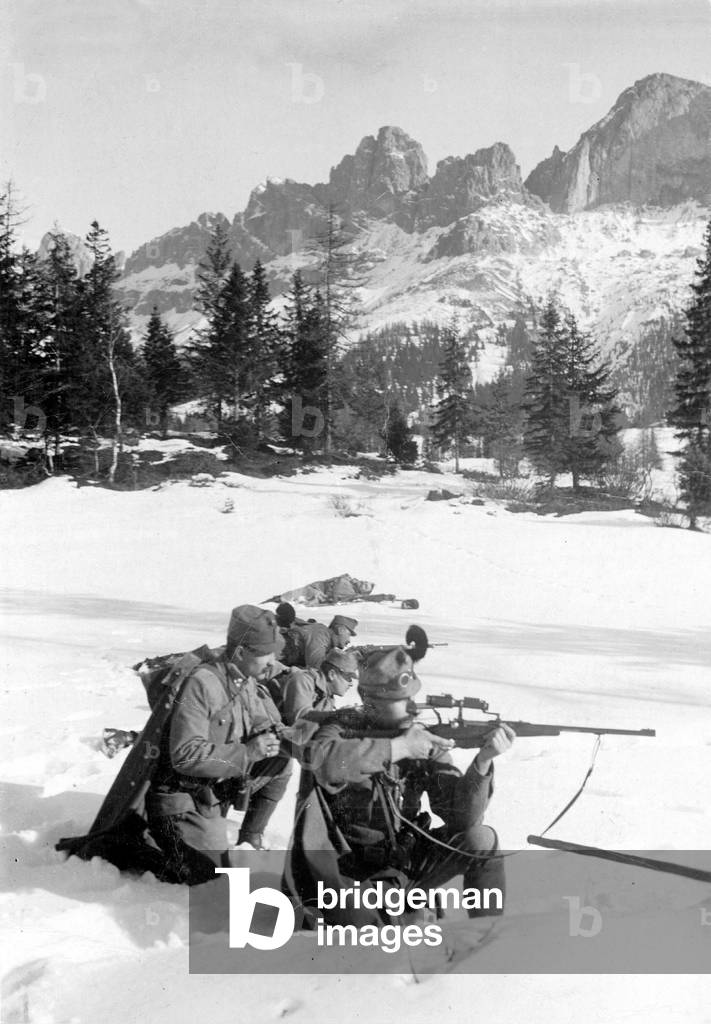 Austrian patrol in Tyrol, 1916 (b/w photo)