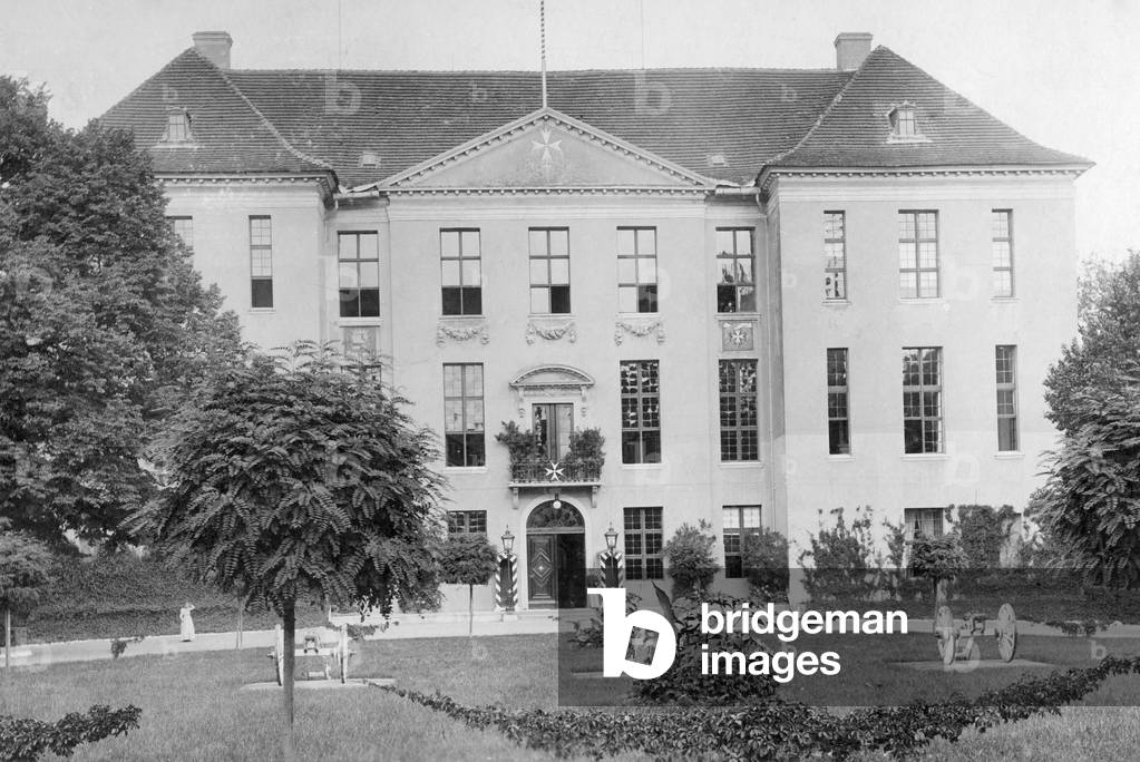 Castle Sonnenburg in the Neumark near Kuestrin, around 1900
